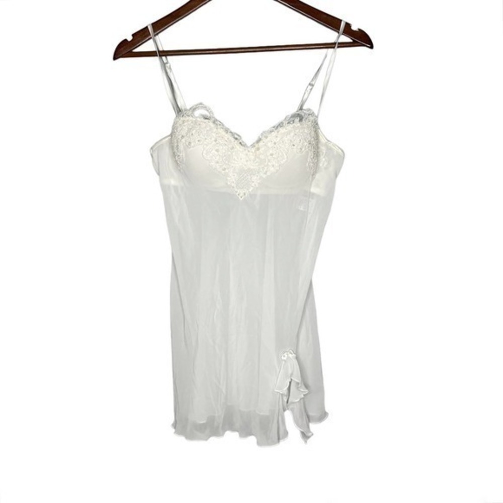 Linea Donatella white lingerie nightie molded cups underwire wedding size medium
